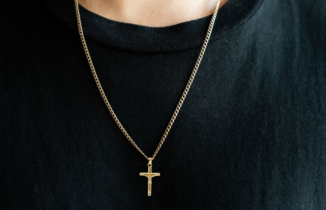 Oliver Cabell Cross Pendant Nyakláncok Férfi Arany | HU311-13